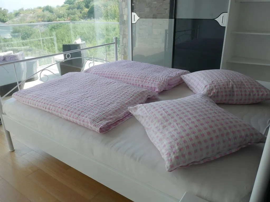 Semesterbostad Villa Paradise Vrbnik Kroatien