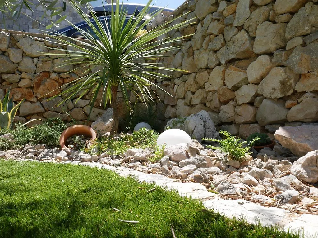 Villa Paradise Vrbnik 0*,